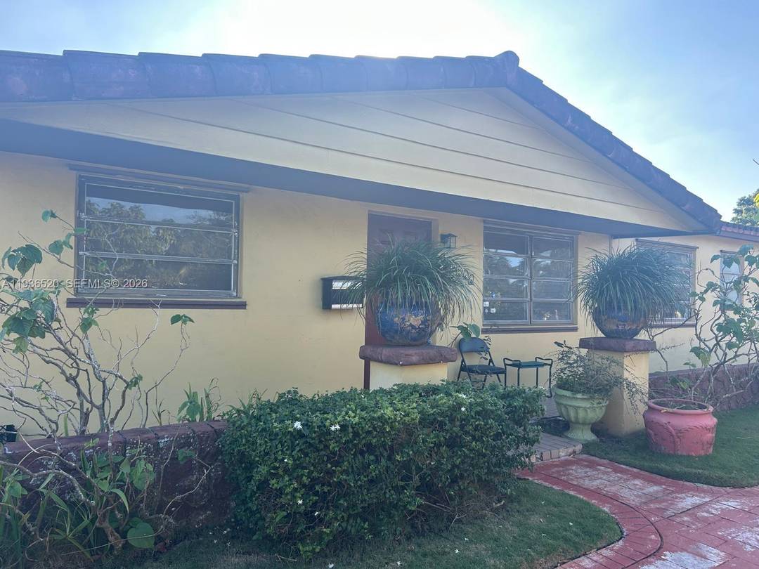 Excellent opportunity to buy this corner one story single family home at a prime location in Kendale Lakes.