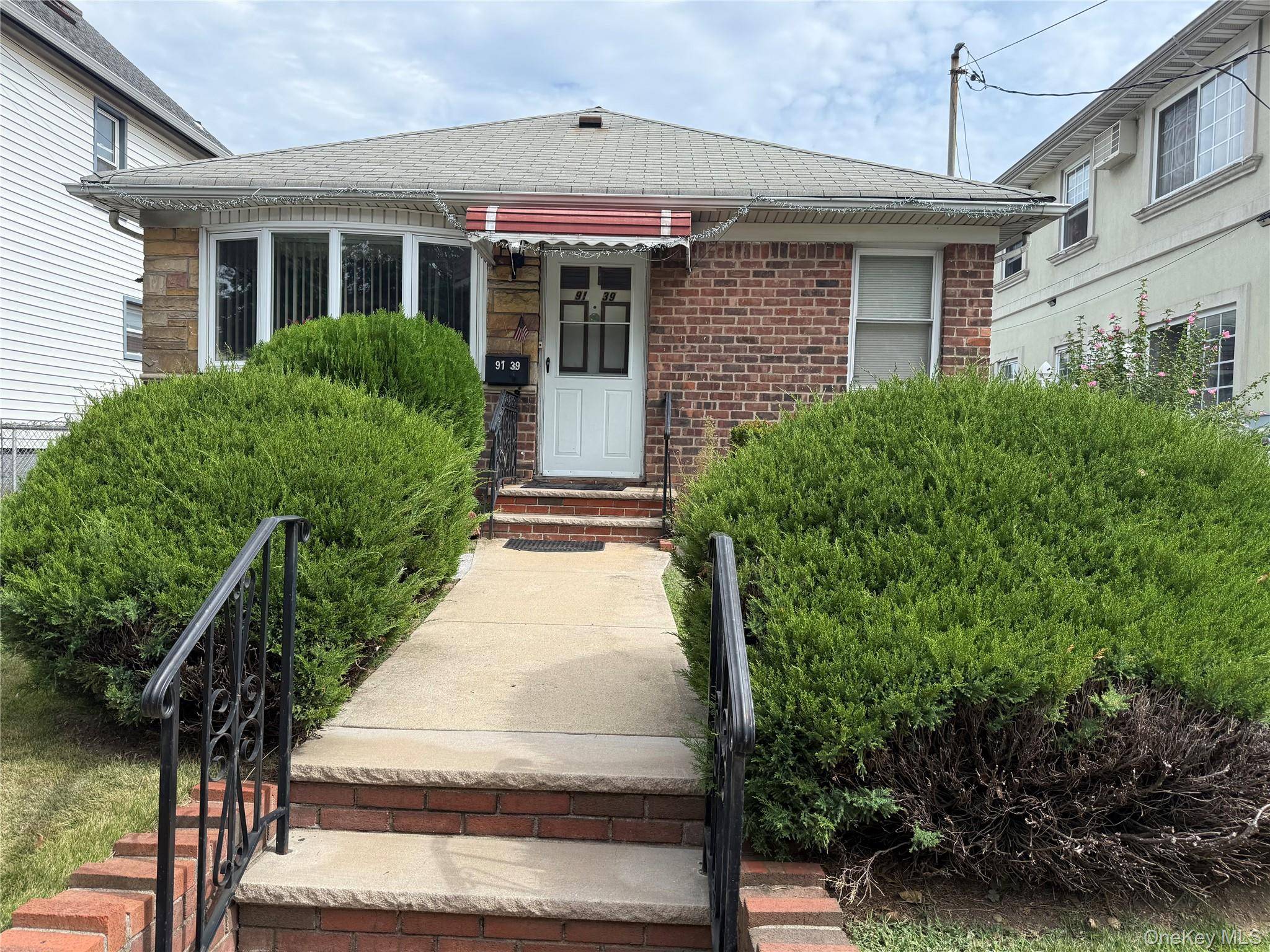 A RARE gem in Queens Village.