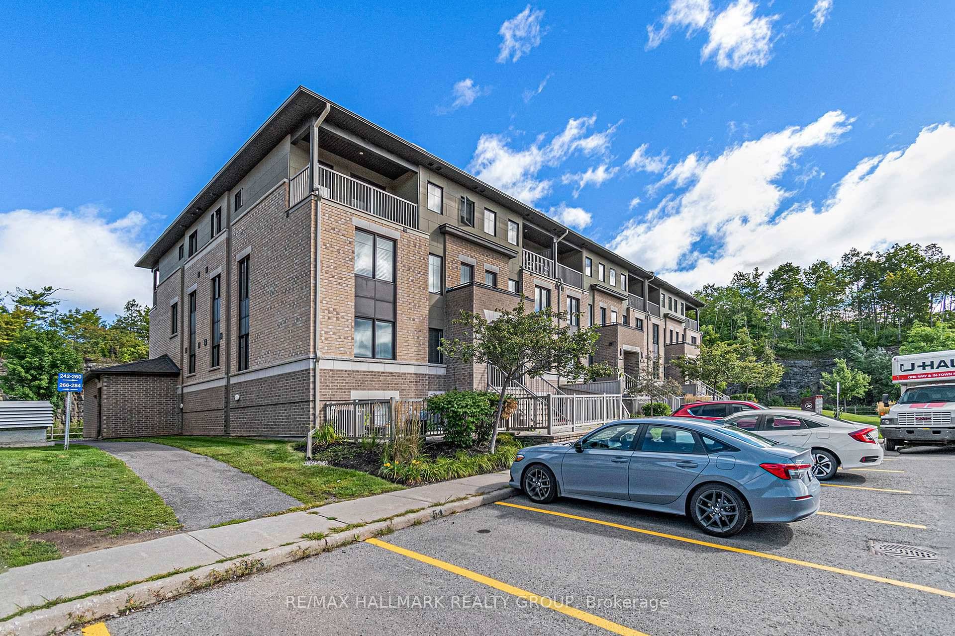 Beautiful upper level, 2 storey, 2 bedroom PLUS den, 2 bath home in Quarry Ridge.