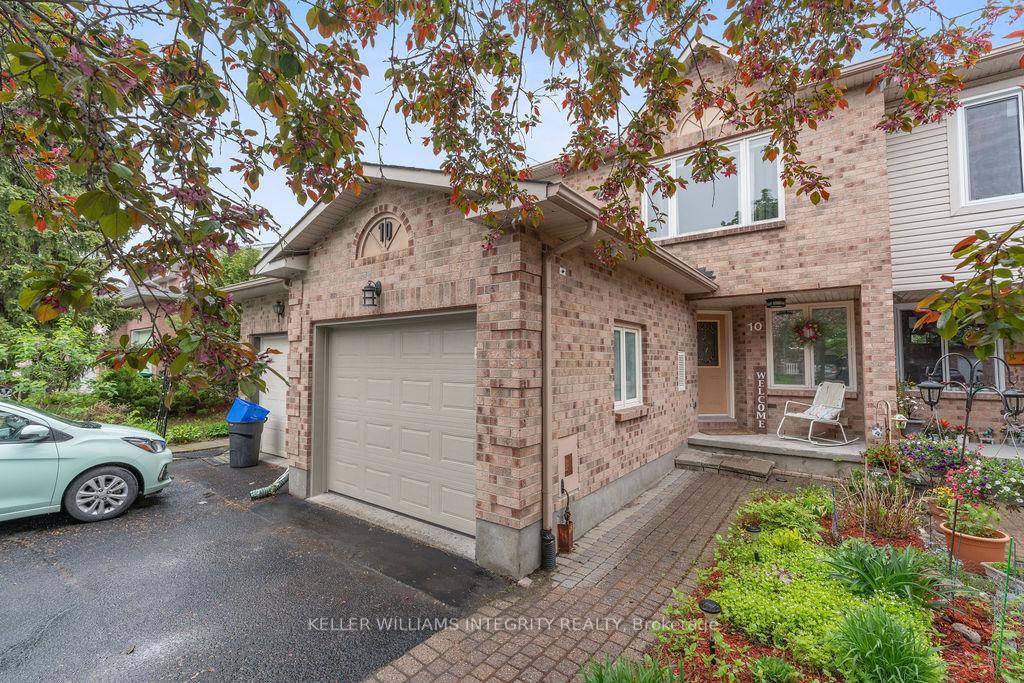 Open House Sunday 2 4pm. Super cute and turn key with many recent upgrades !