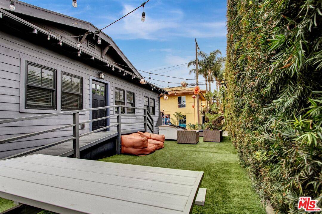 605   Indiana Ave 7BR Marina Del Rey La