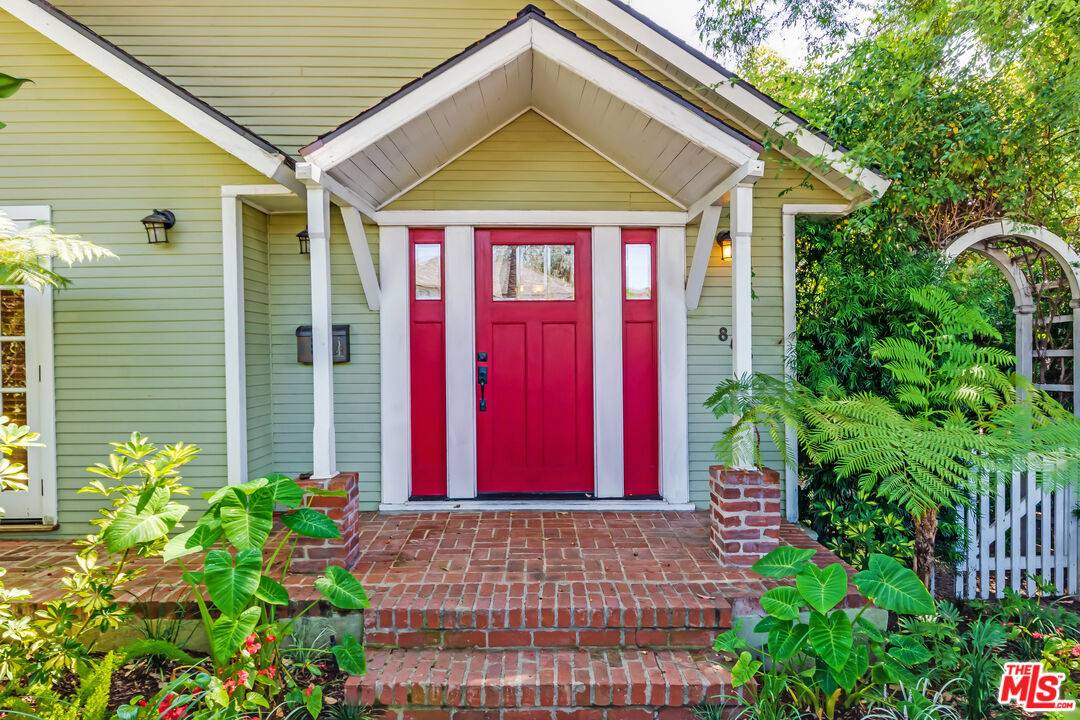 866  N Doheny Dr 2BR Sunset Strip La