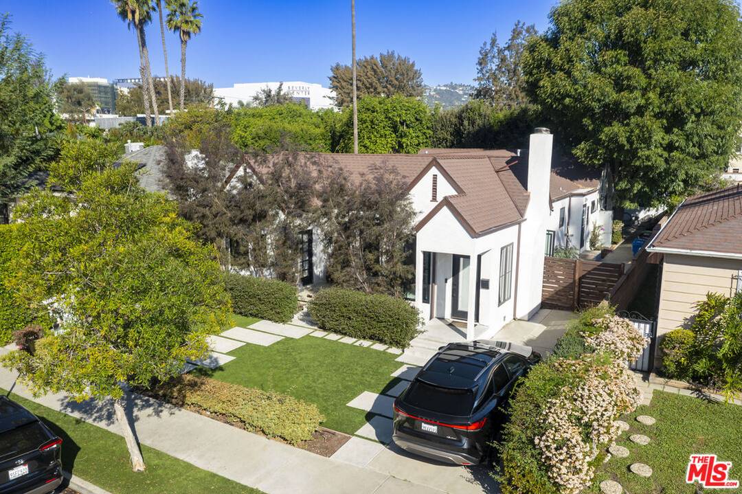 6733   Colgate Ave 4BR Beverly Grove La