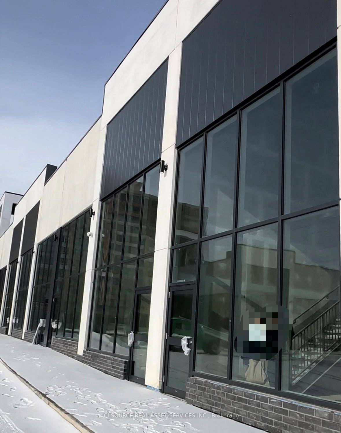 Great location, many potentials !