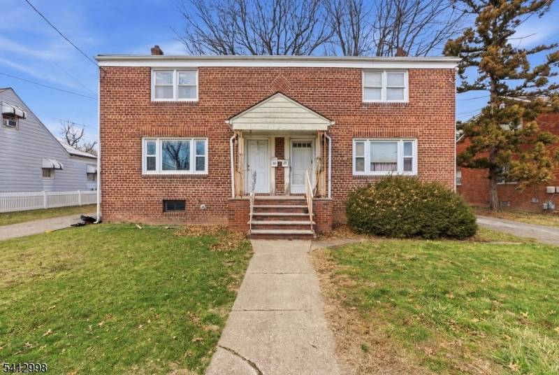 Welcome to this beautiful half duplex located on a quiet residential street.