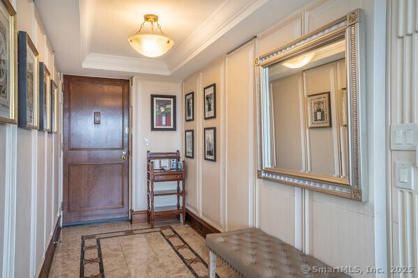 Spectacular views of Bushnell Park and the Capitol from this 14 th floor unit in downtown Hartford.