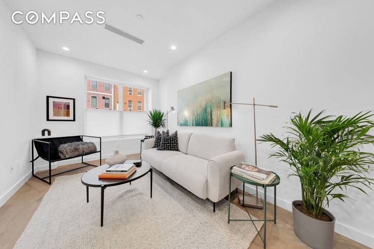 Pet Friendly Email me for the video tour !