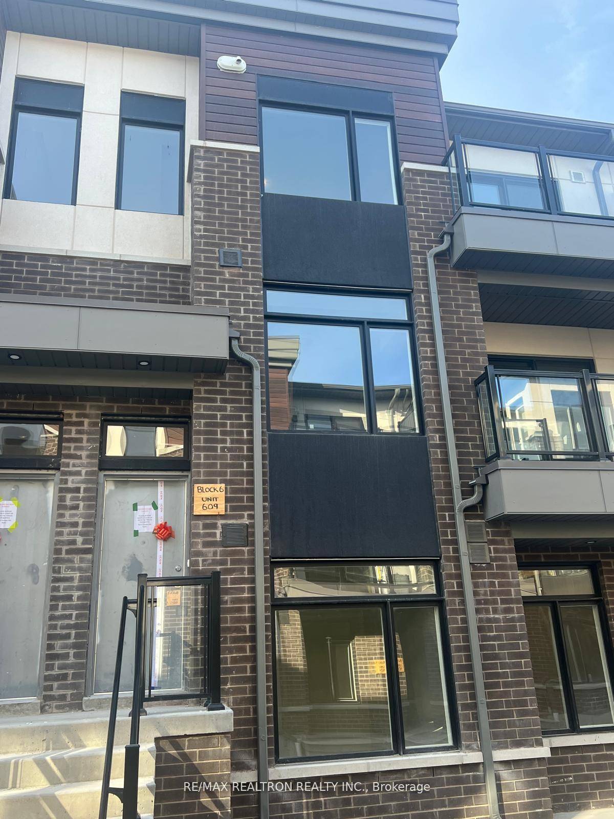 BRAND NEW 2 BEDROOM 2 FULL BATHS, BRAND NEW APPLIANCES, ATTACHED GARAGE IMMED OCCUPANCY MUST SUBMIT CREDIT REPORT, JOB LETTERS, NO PETS, NON SMOKERS, REFRENCES.