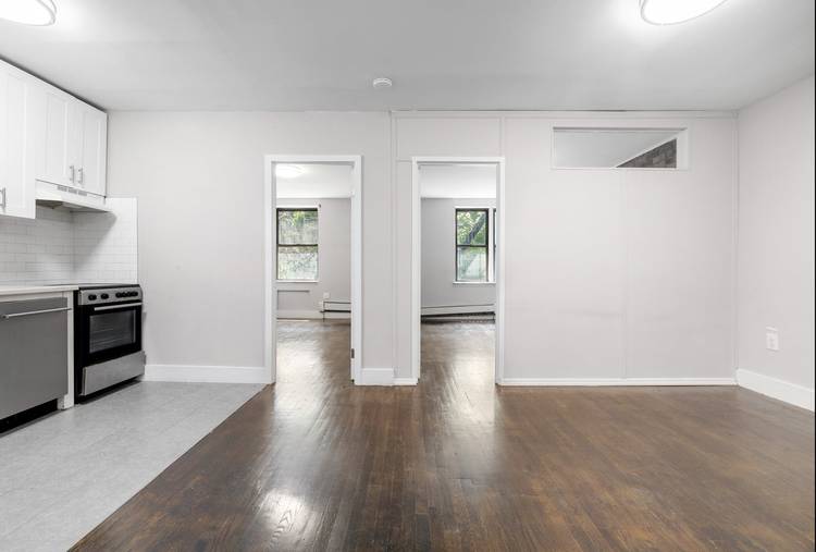 416 W 23rd is an elevator building in the heart of Chelsea but far enough west to be a little quieter.