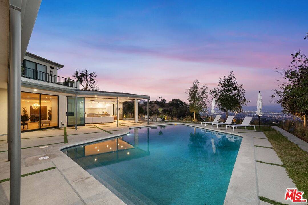 8545   Charl Ln 5.0 Hollywood Hills East LA