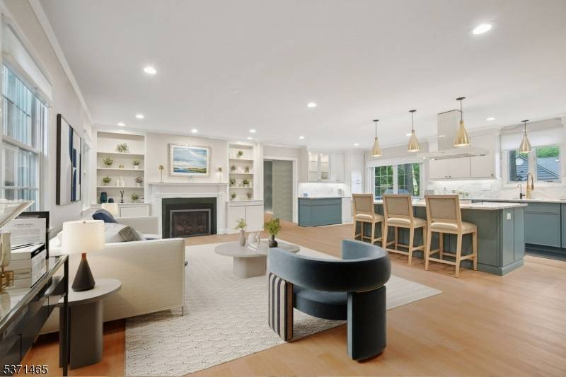 Highly sought after Memorial Field Brayton School neighborhood.