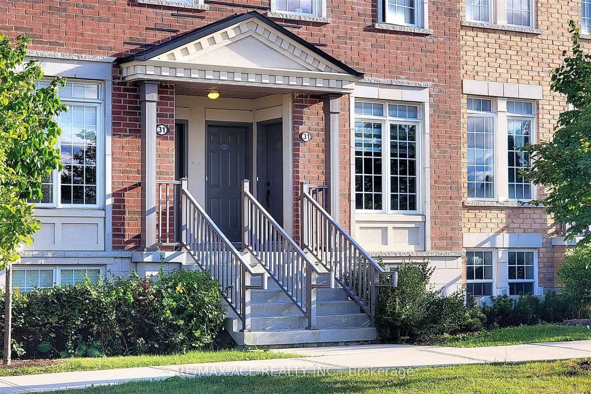 Attention ! !. Amazing Beach House Townhouse.