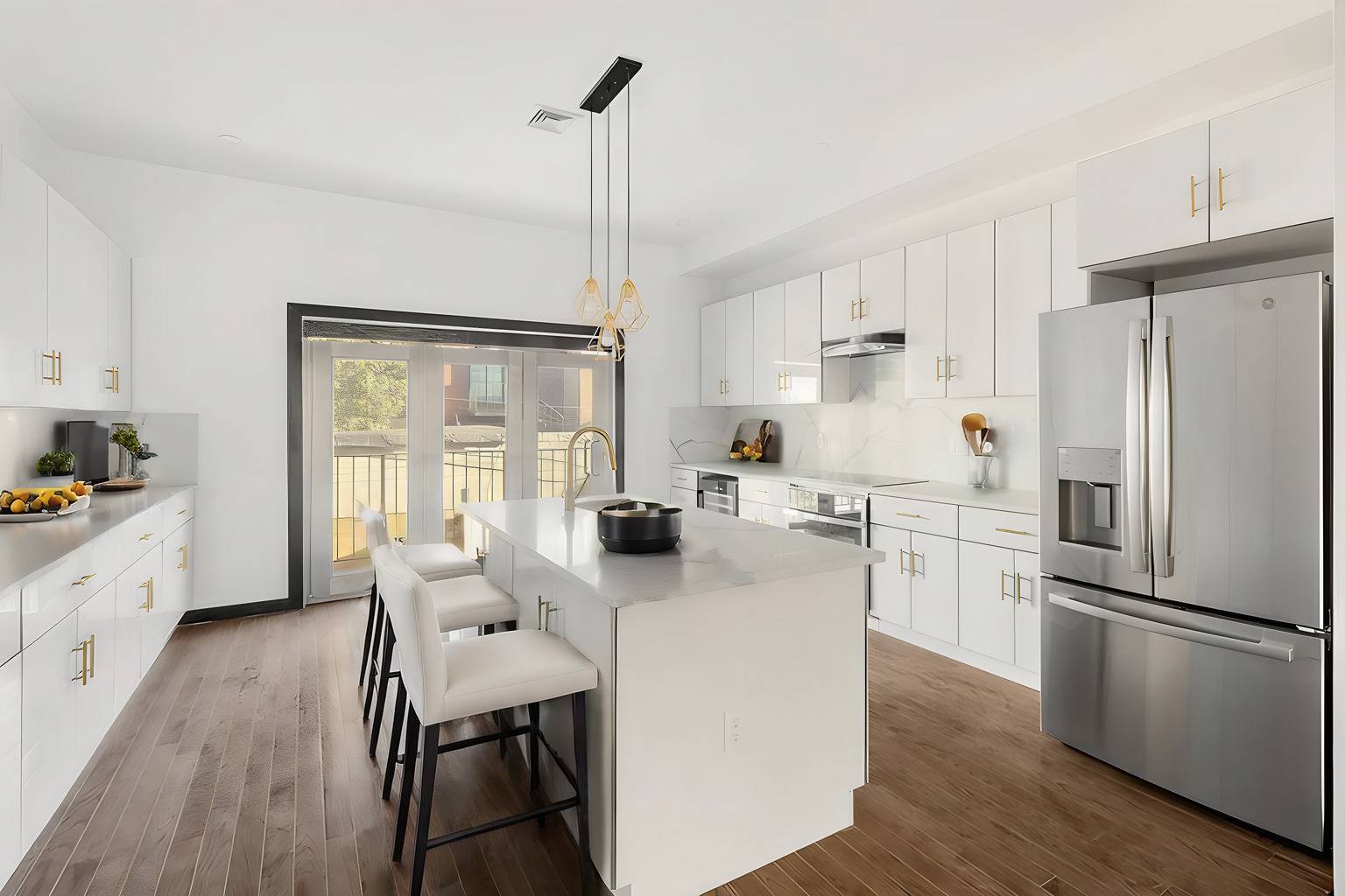 Welcome to 90 Vanderveer Street, 2 !