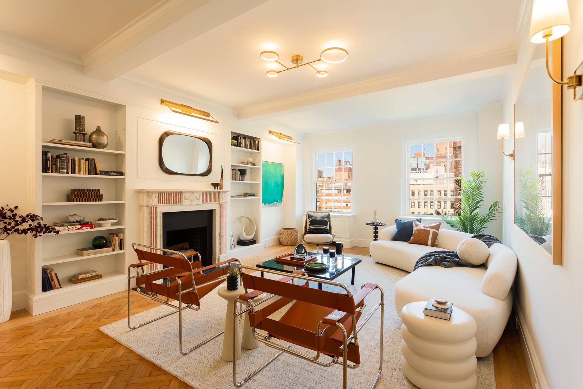 This elegant XXX Mint gut renovated two bedroom residence is on the 11th floor at at 40 5th Avenue, arguably the most distinguished building on Greenwich Village s Gold Coast.