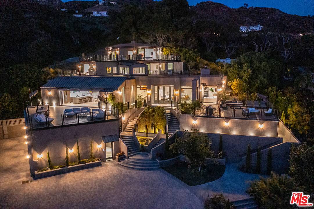 31555   Pacific Coast Hwy 7BR Malibu La