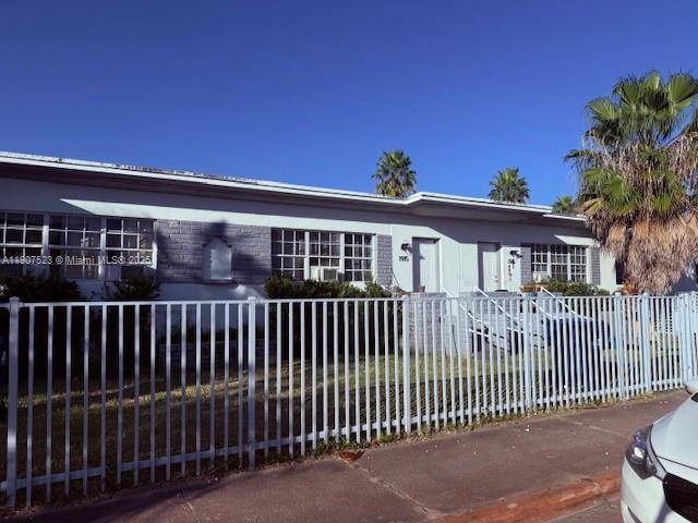 Investment Opportunity Fourplex in Normandy Isles, Miami Beach Excellent value add investment opportunity in the desirable Normandy Isles neighborhood of Miami Beach !