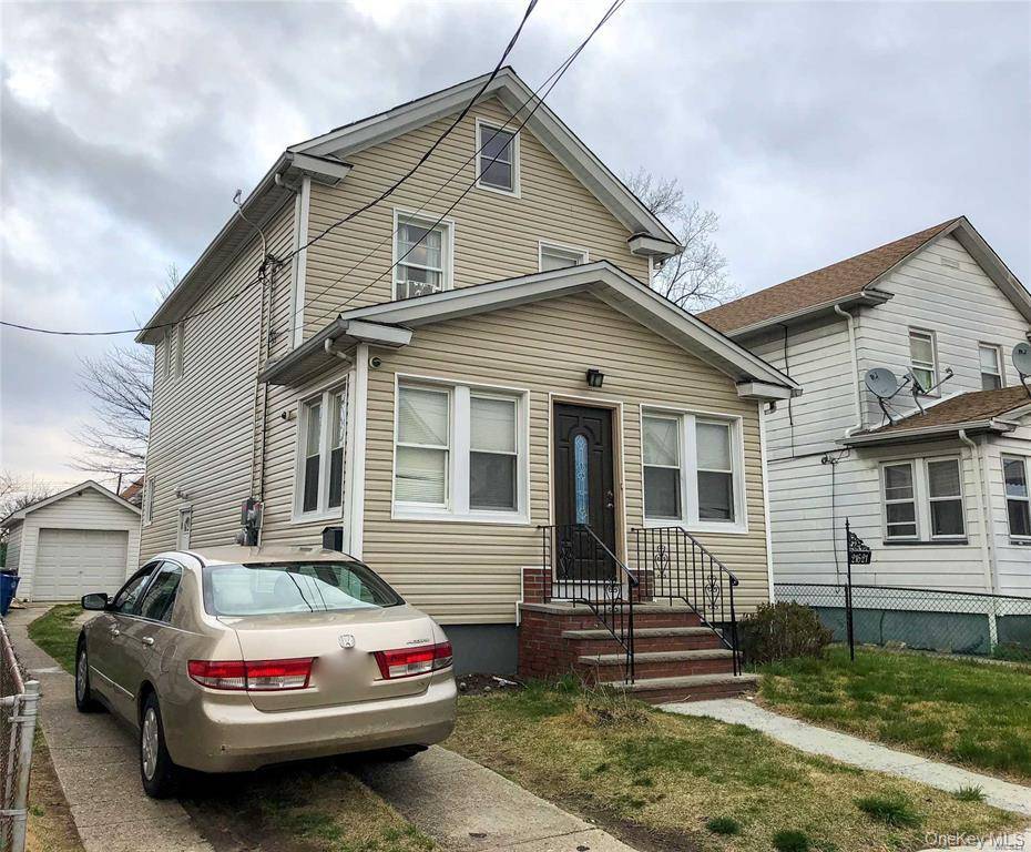 Excellent starter home on quiet block and close to all, features updated kitchen and baths, three bedrooms, two baths with full finished basement.