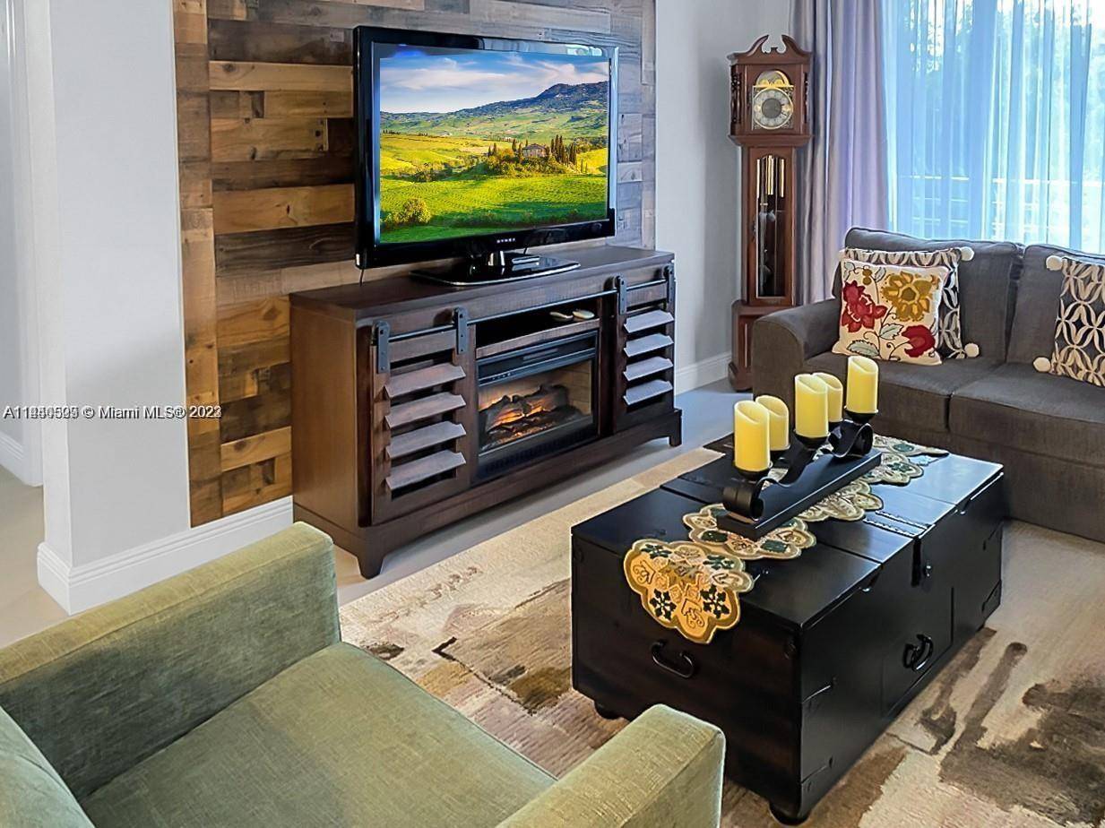 Welcome to this impeccable 2 bed 2 bath apartment at Sheridan Ocean Club !