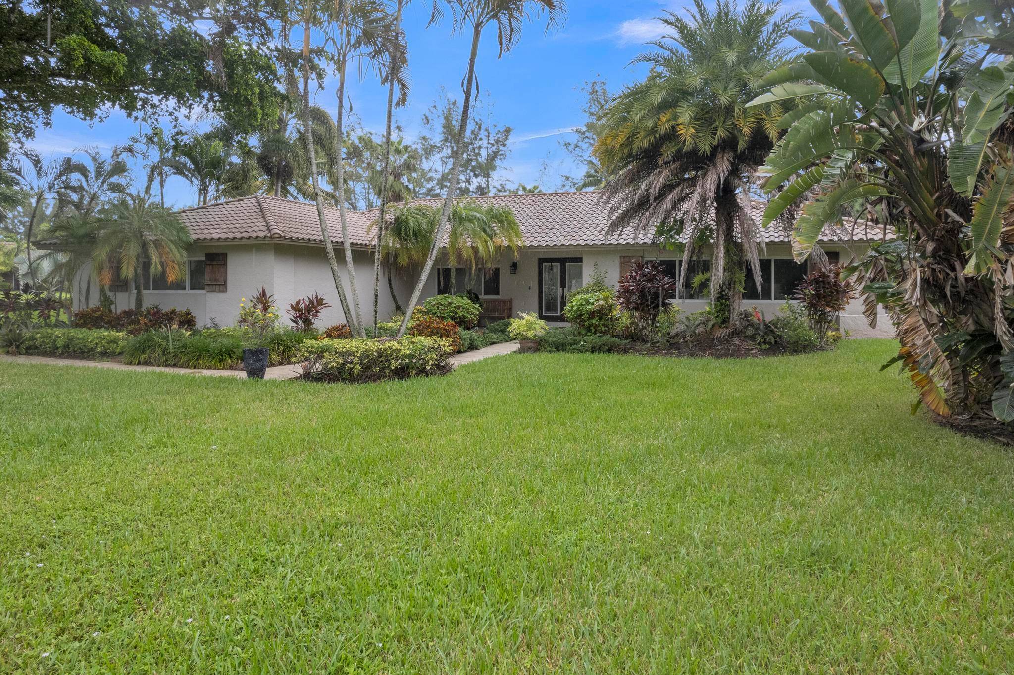 Welcome to this beautifully appointed 2, 723 sq.