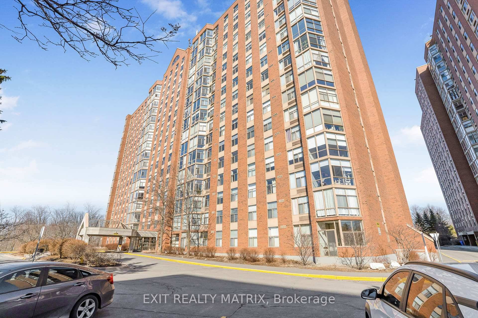 Discover this stunning modern 2 bedroom, 2 full bathroom condo, offering the perfect blend of style and convenience !