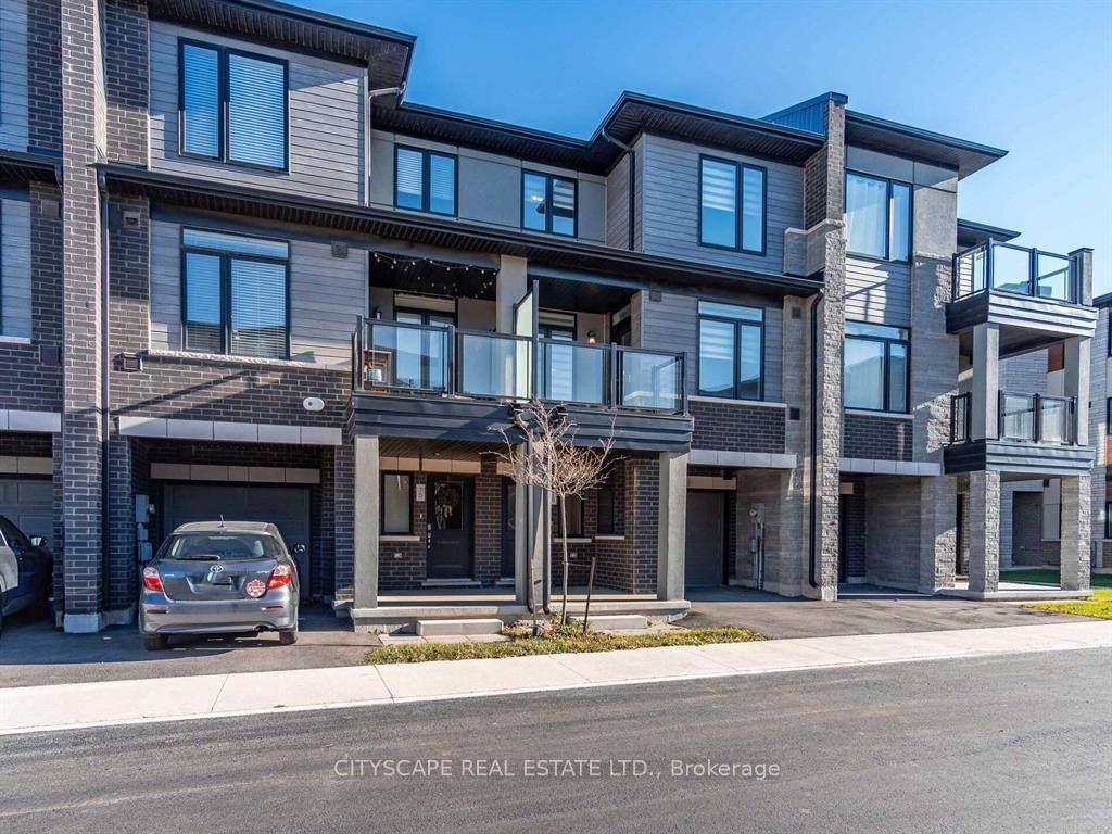 Welcome to this bright and beautifully maintained townhome in the highly sought after Stoney Creek lakefront community.