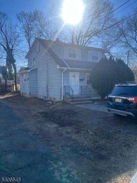 Recently renovated Colonial style home with 4 bedrooms, 1.