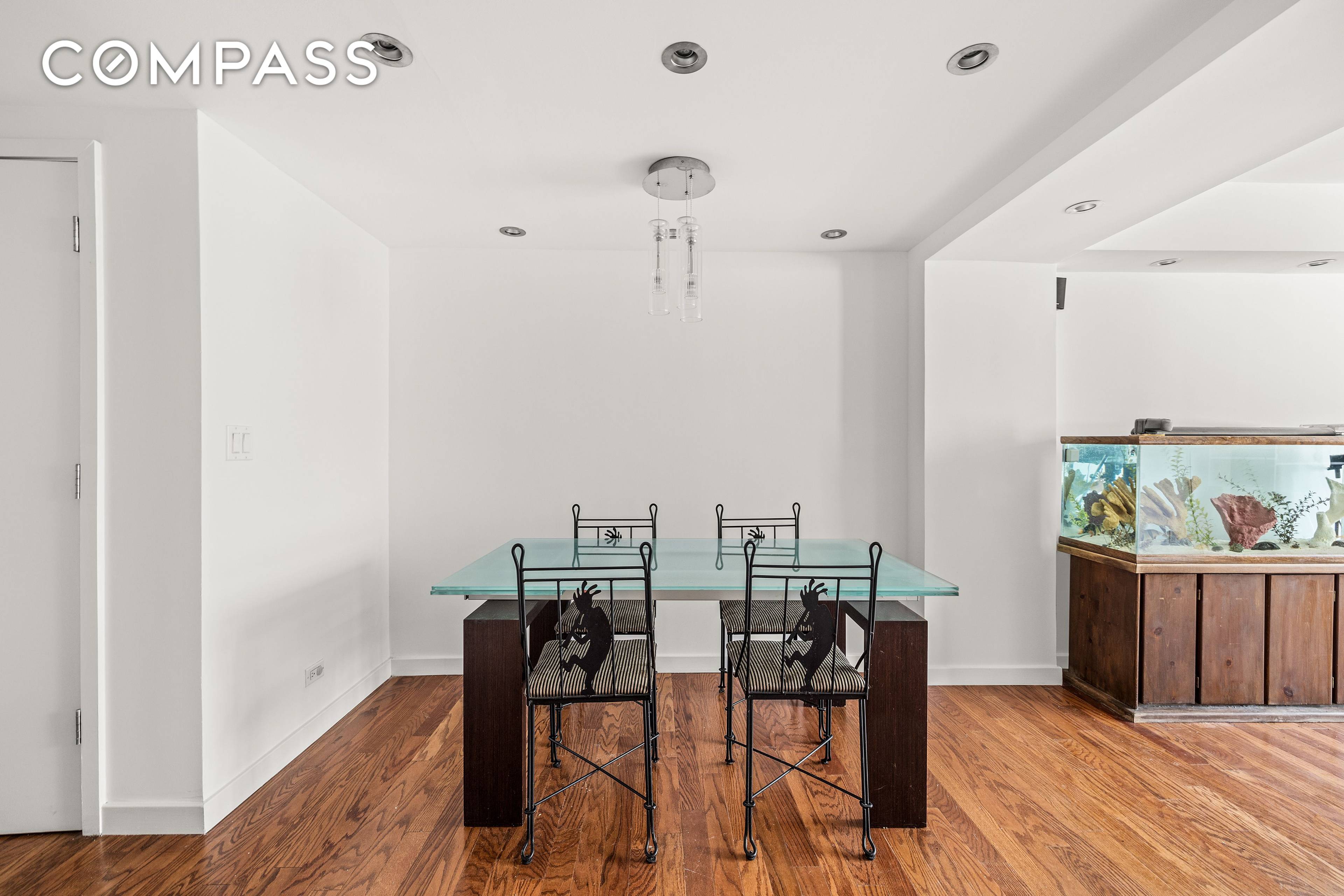 Sun Filled 2 Bedroom 2 Bathroom in Chelsea Lane Co op !