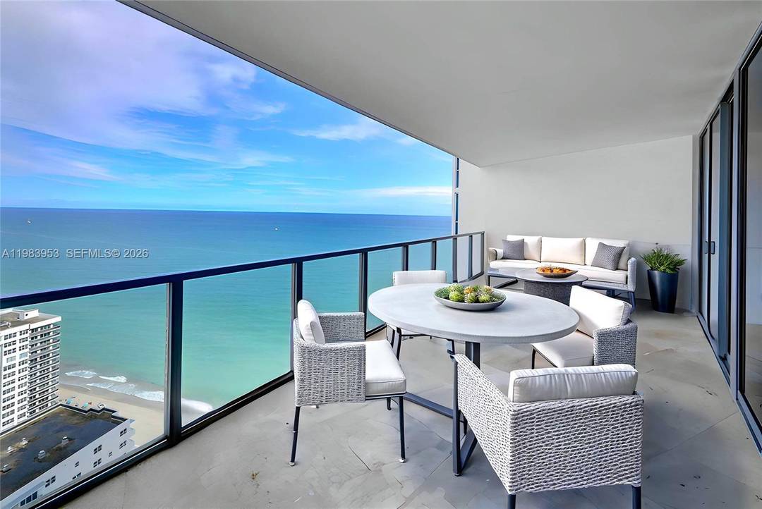 Flow through sky residence at the prestigious Ocean Palms one of only 10 in the building.