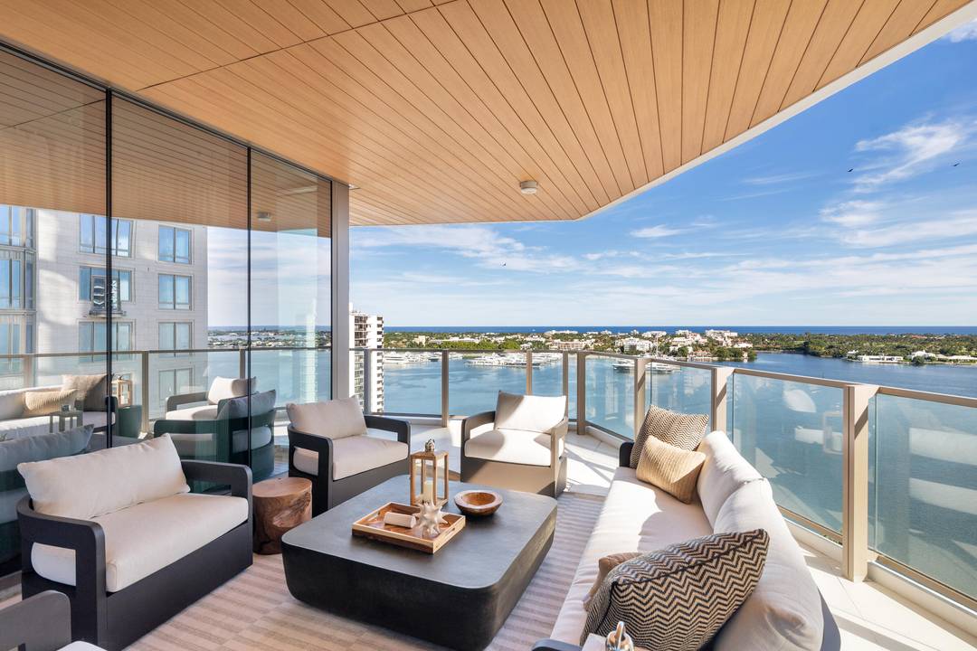 Available now ! Stunning 4 bedroom, 41 2 bath residence at Forte on Flagler, a 41 residence boutique, ultra luxury waterfront building.