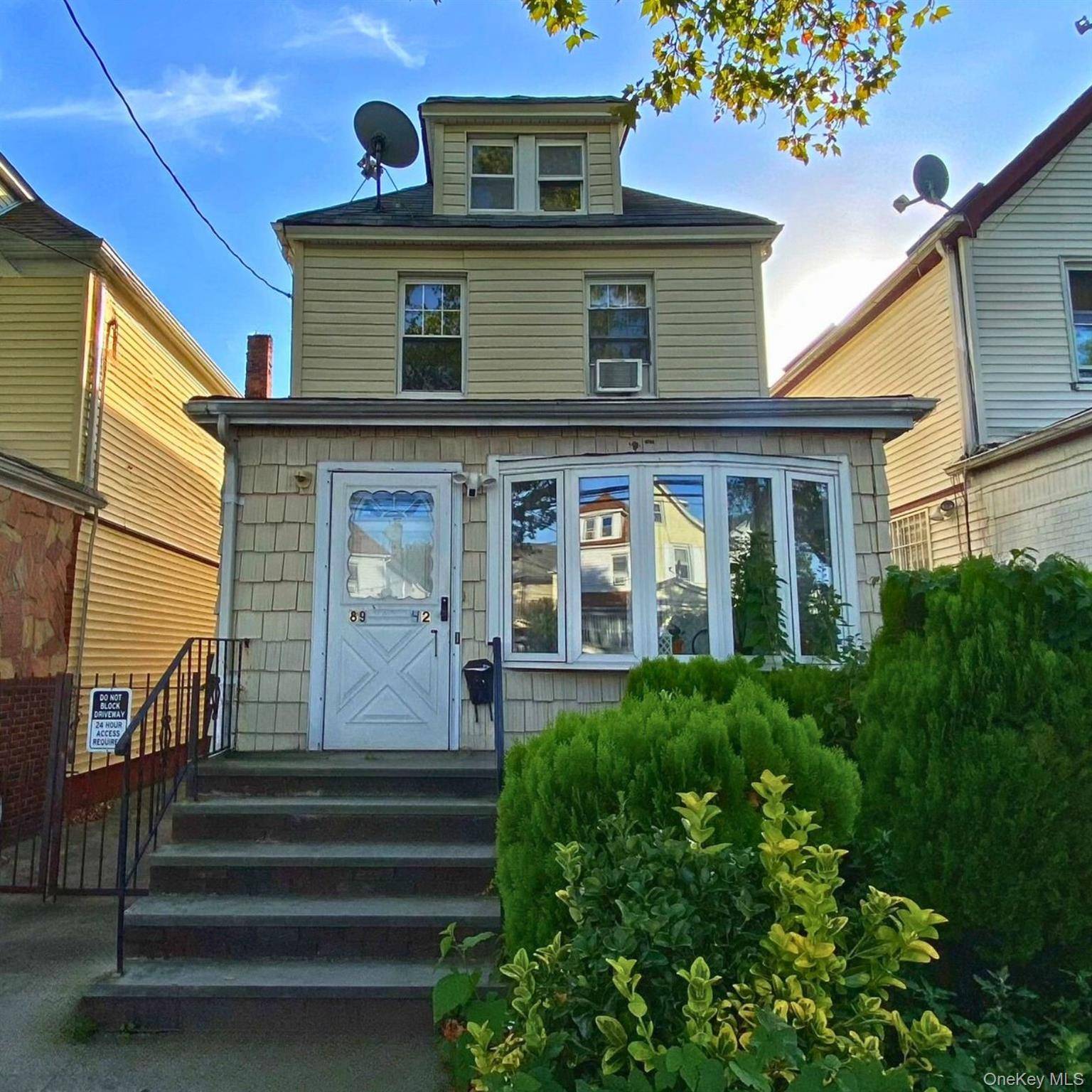 Single Family Colonial featuring front porch, living room, dining room, eat in kitchen, 3 bedrooms and 1.