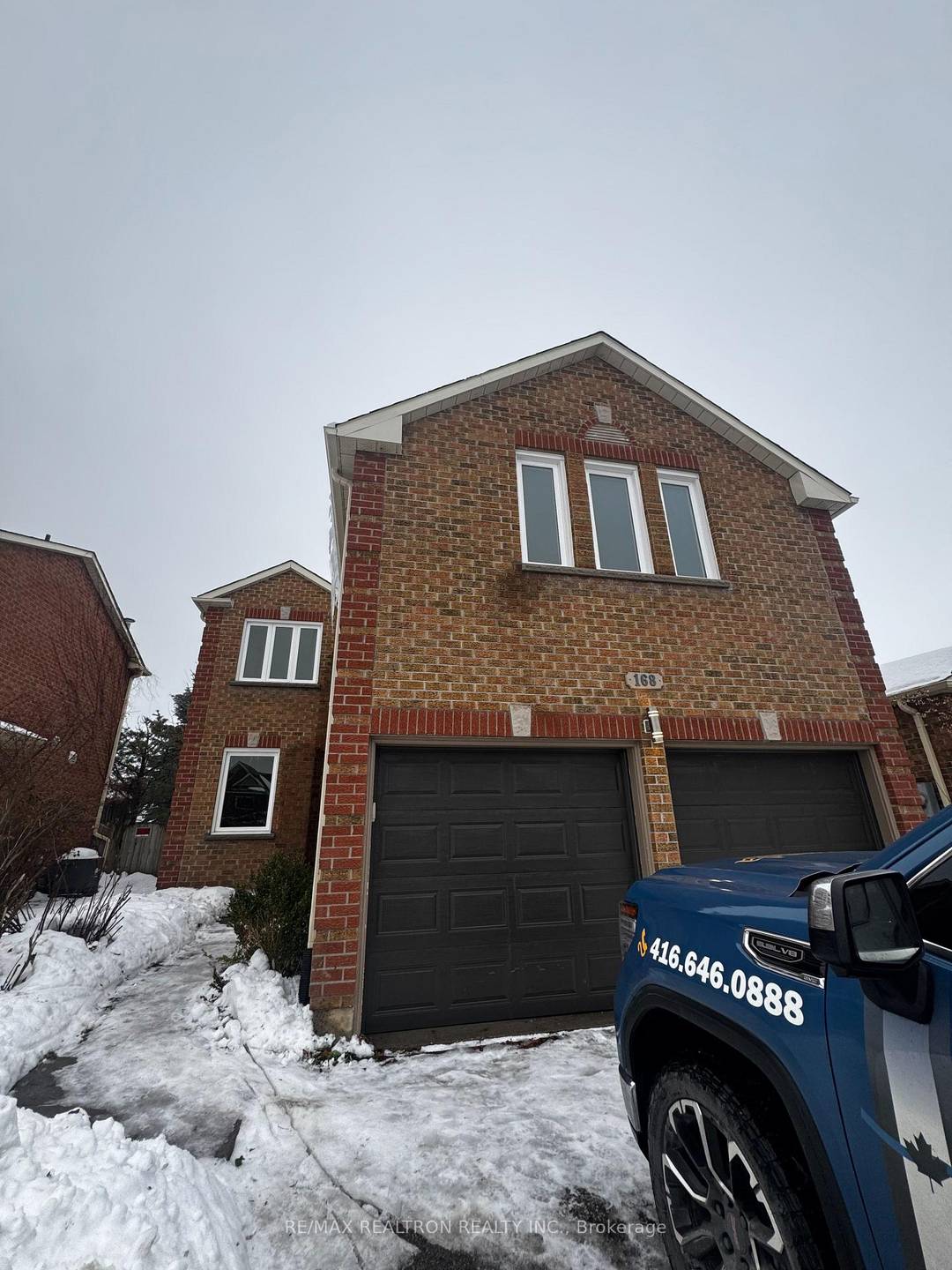168 Kozlov Street offers a well maintained and versatile residential property in a highlyconvenient Barrie location.