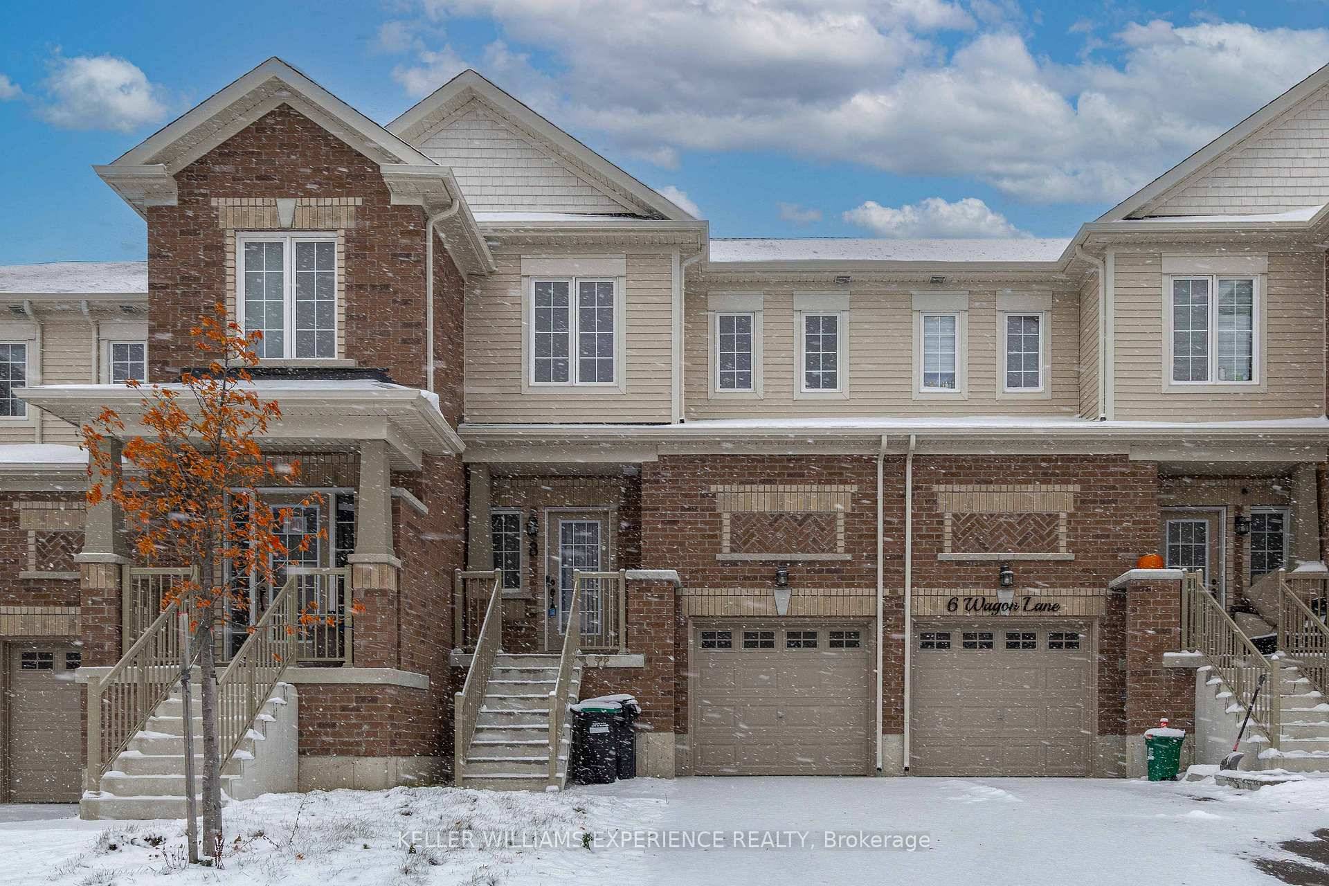 Discover modern living in this stunning 2 storey townhouse featuring 3 bedrooms and 2.
