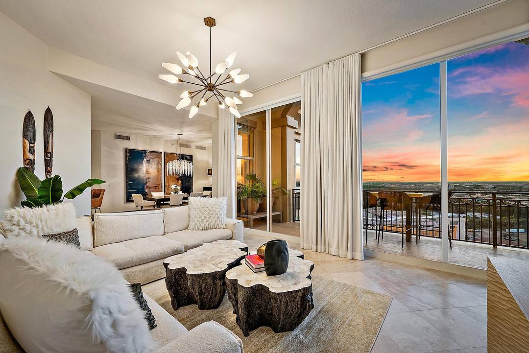 Imagine waking up every morning, 20 stories above the city, with nothing but sweeping skyline amp ; sunset views.