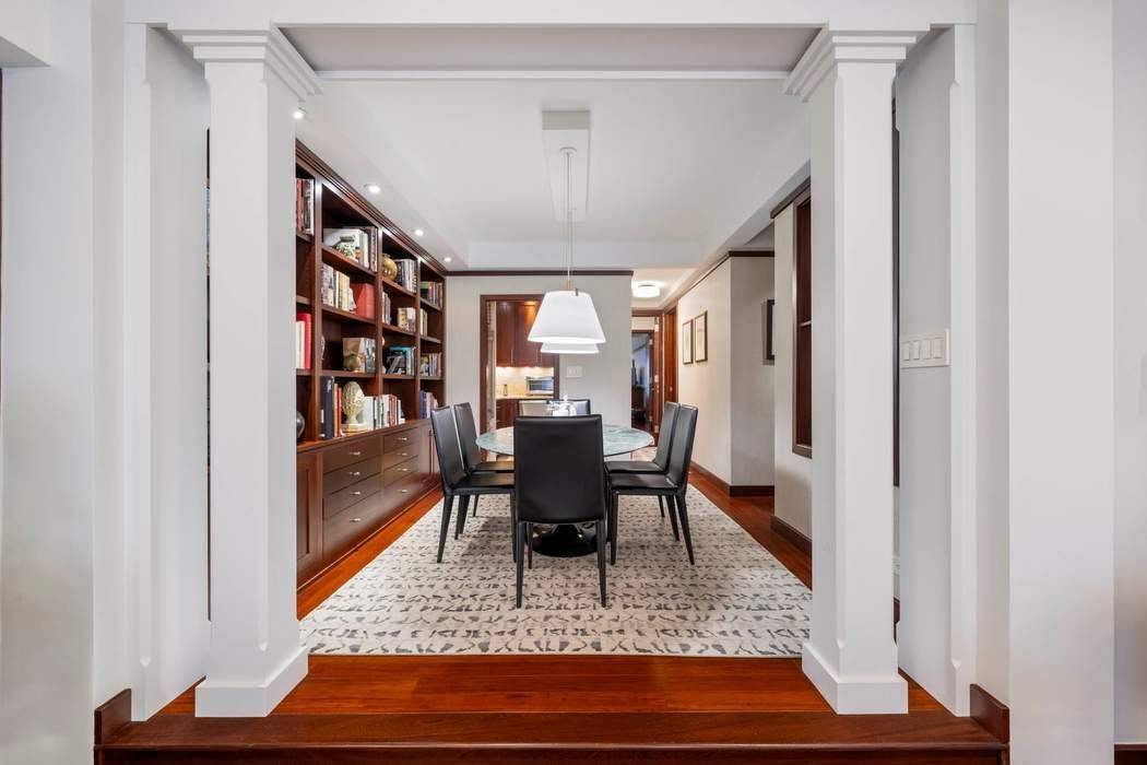 Welcome to 3CD, an elegant and extraordinarily rare offering at The Westmore one of the greatest pre war Art Deco gems at Columbus Circle.