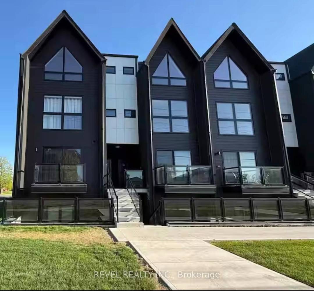 Welcome to The Boho, Niagara Falls' sought after boutique stacked condo townhome community, ideally located just minutes from the Falls and offering exceptional access to everyday conveniences and regional transit.