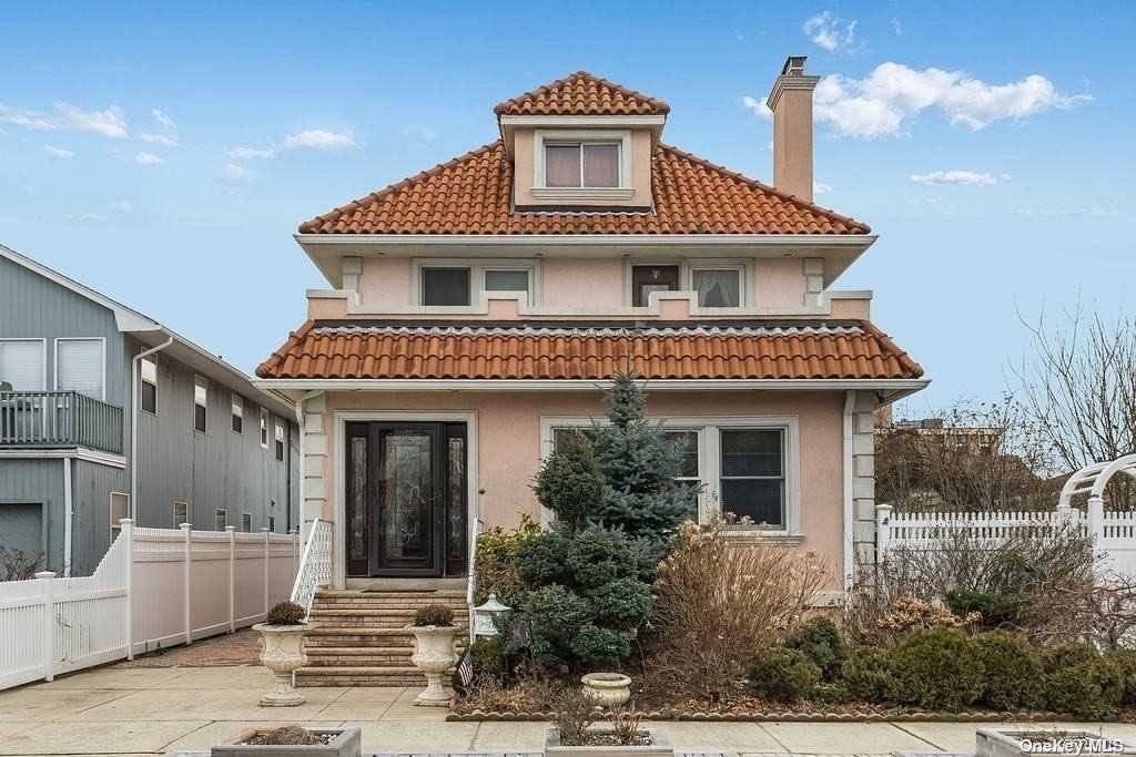 Great Summer Home, 4 Bedrooms, 2.