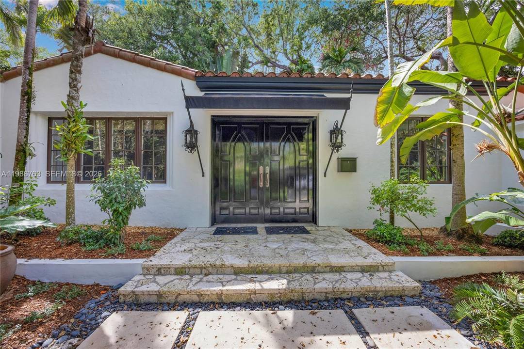 Located in the prestigious heart of South Coconut Grove, this extraordinary 2, 733 square foot, 4 bedroom, 3 bathroom home exudes 1930 s charm, but with updates fit for the ...