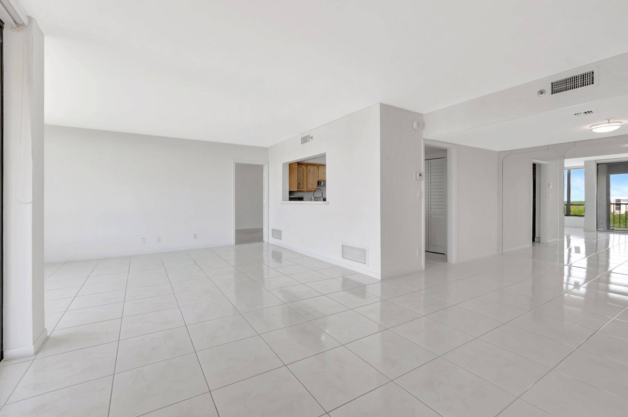 Enjoy this rarely available top floor unit !