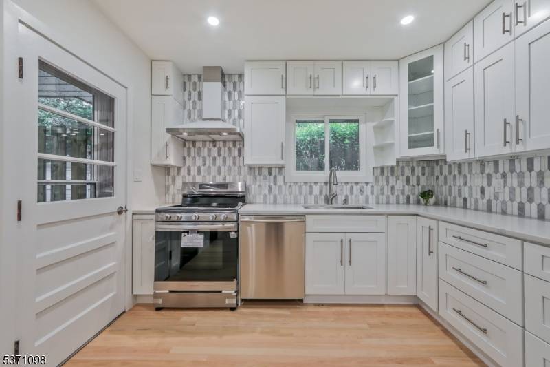 E Central Ave Bergenfield Boro New Jersey Rental