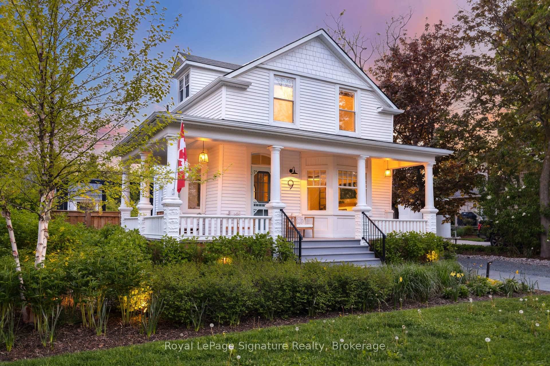 ANNUAL LEASE Step into one of Thornbury's original farmhouses, beautifully restored to combine timeless charm with modern comfort.