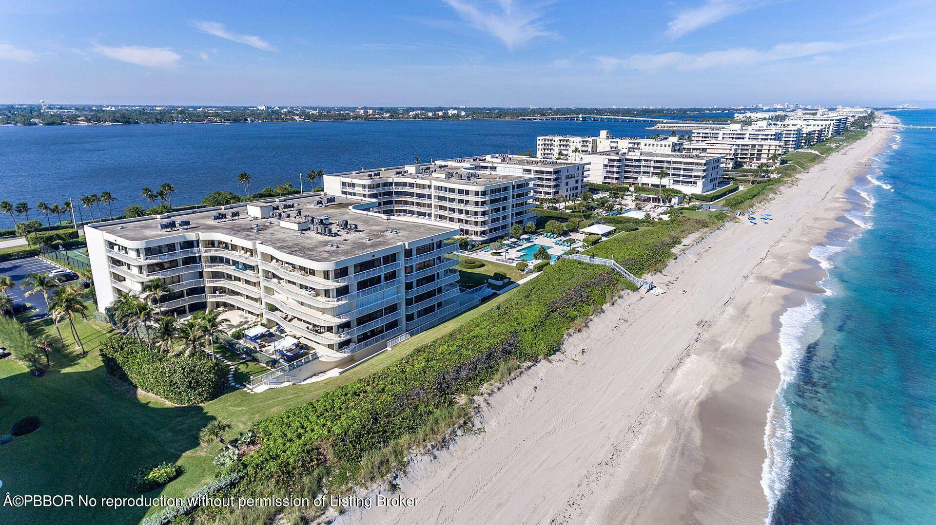 Situated directly on the Atlantic Ocean with miles and miles of sandy beach, the Meridian is one of the premier buildings in Palm Beach.