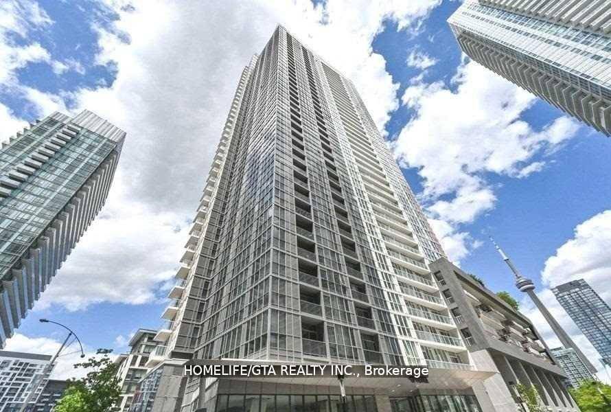 Bright And Luxurious Condo In The Heart Of Downtown, Large Bedroom W 4 Pc Ensuite Open Balcony, Walking To Ttc, Sobeys, Rogers Ctr, Harbor Front, Finance Entertainment District.