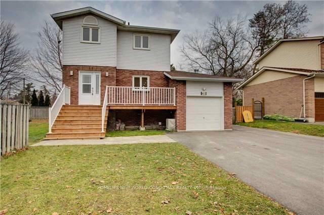 Beautiful 3 Br 2 Bth Family Home On Large Corner Property in the Heart of Keswick.