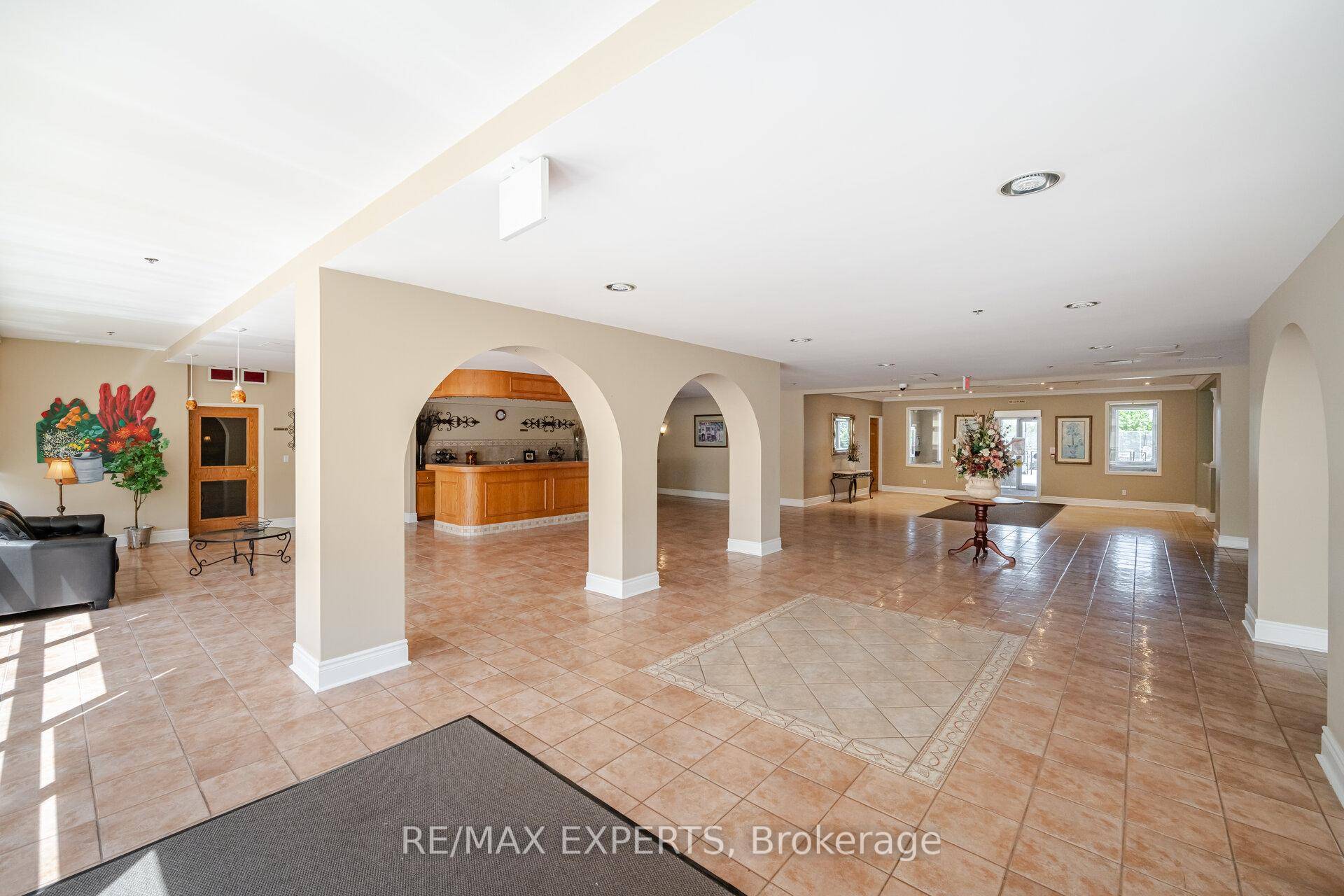 Villa Giardino Martin Grove Rd Woodbridge Get ready to move in.