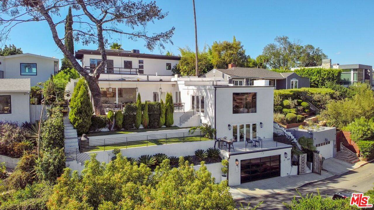 3479 Wonder View Dr 4BR Hollywood Hills East La