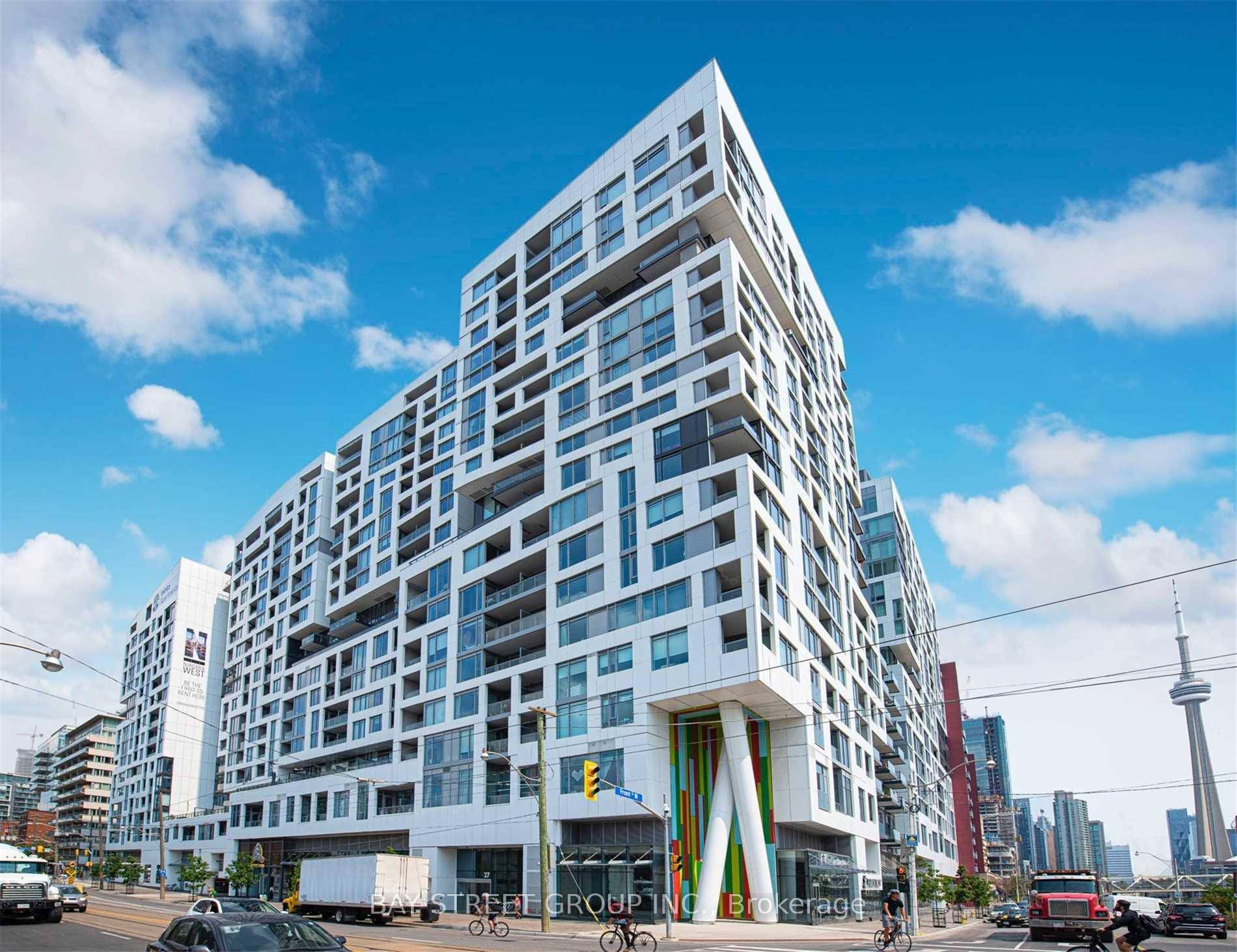 Modern and Fully Upgraded 2 Bedroom, 2 Bathroom Condo, Just Over 2 Years New by Minto.