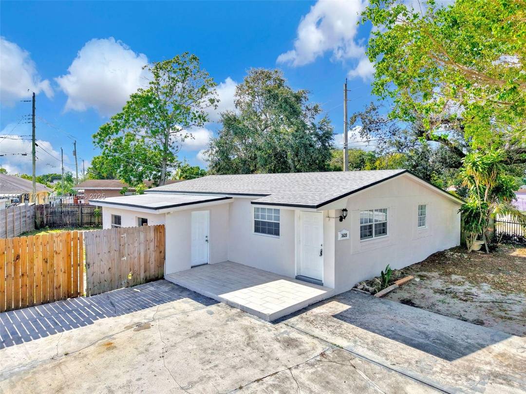 Seller will contribute 5, 000 toward the buyer s closing costs.