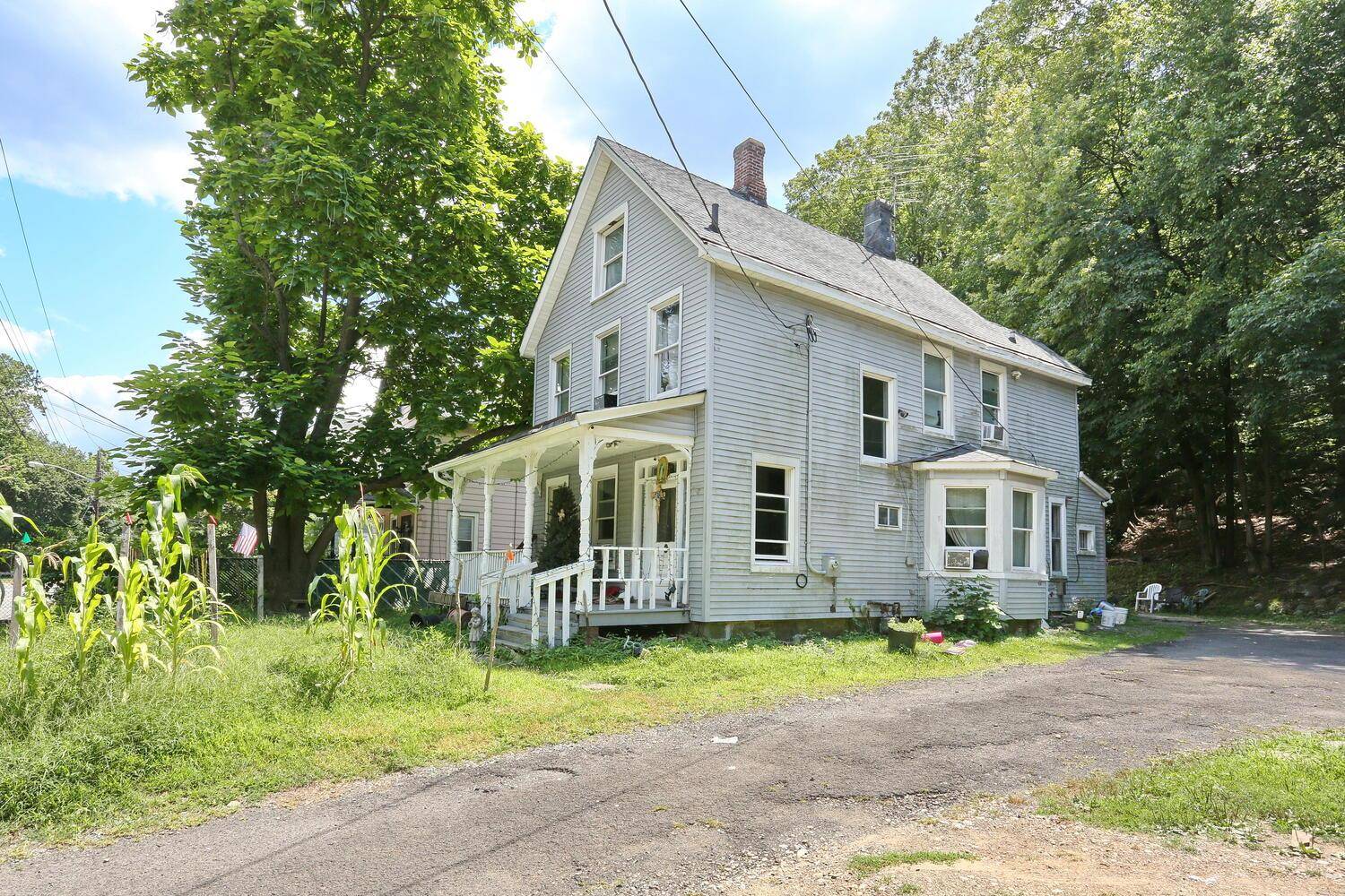 Spacious 5 Bedroom Home Live In or Invest !