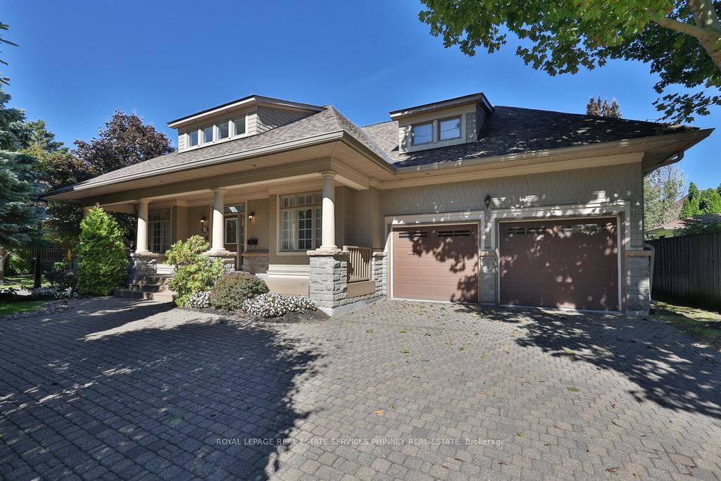 Hands off living in a fully detached 2573 sq ft Bungalow, with Loft upgrade, and coveted covered porch design in desirable Gordon Woods, TheColony.