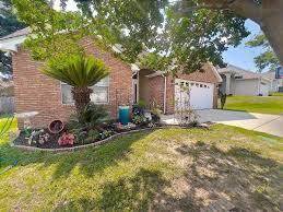 Spacious 3 bed room 2 bath with big yard close to shopping good, schools and parks newer appliances 2 car garage.